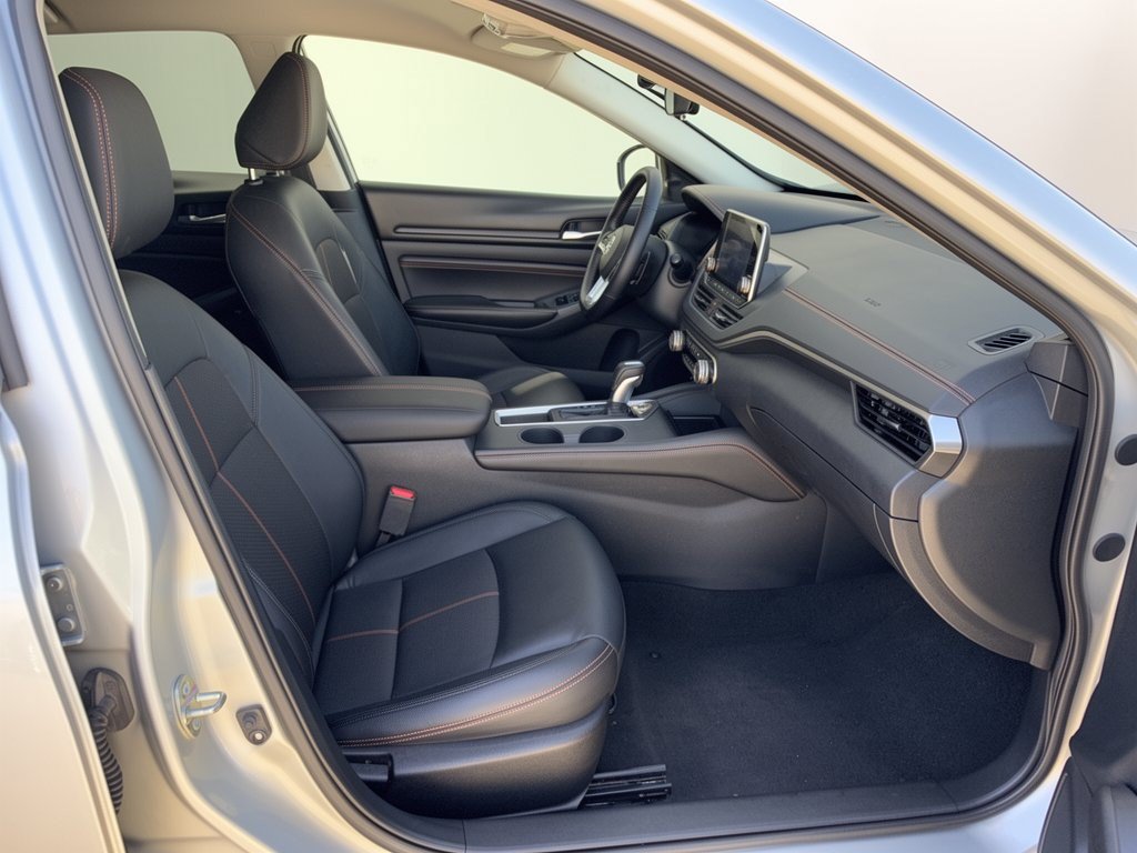 Used 2021 Nissan Altima 2.5 SR FWD image 30