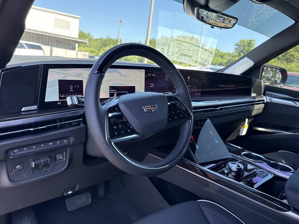 New 2026 Cadillac Escalade ESV Luxury AWD/4WD image 35