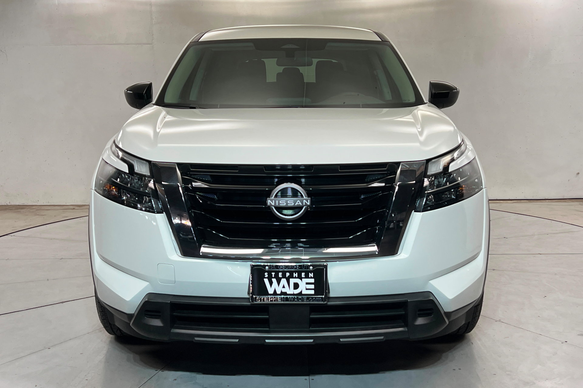 Used 2025 Nissan Pathfinder S FWD image 9