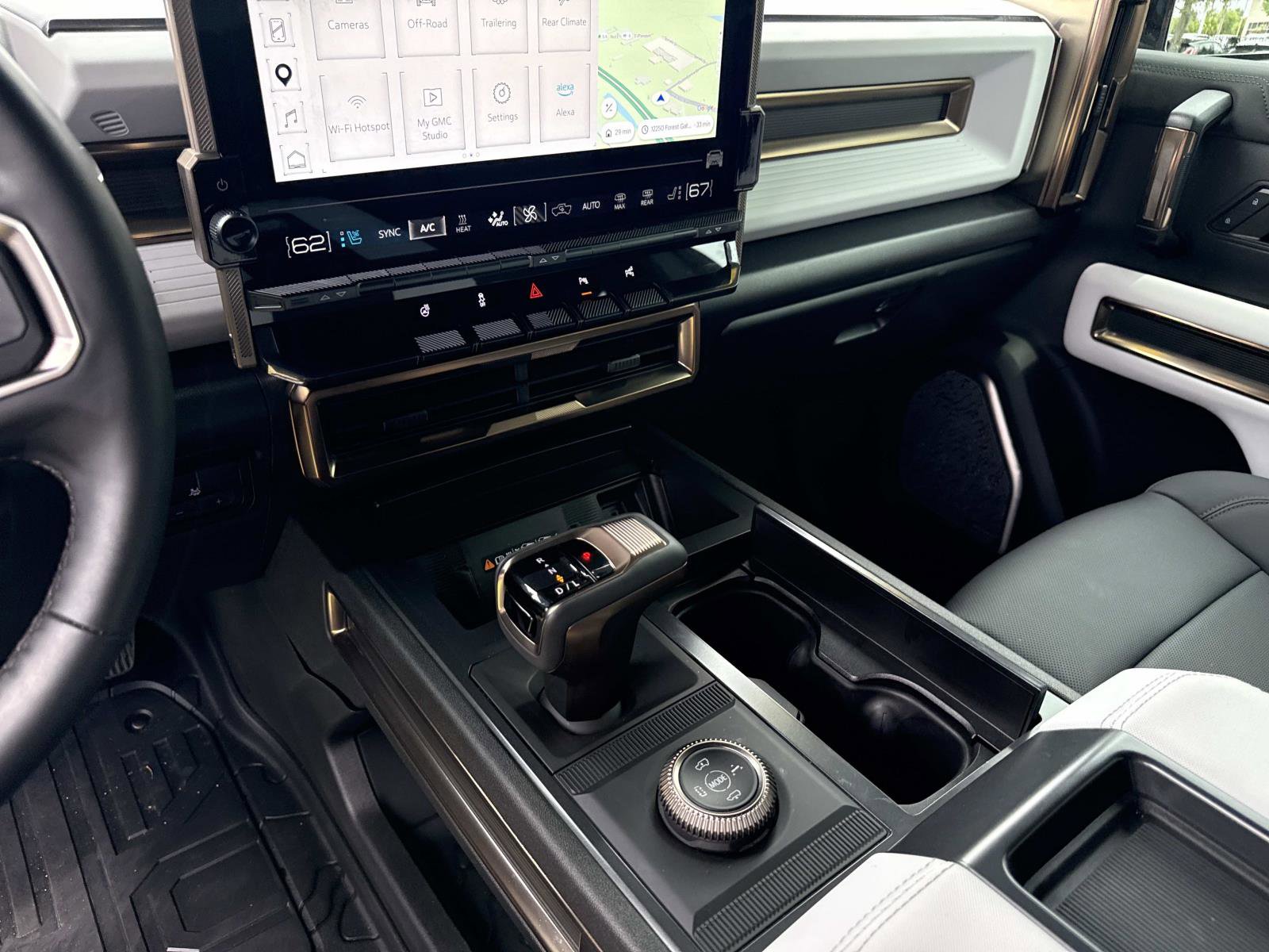 Used 2024 GMC Hummer EV 2X w/ LPO, Illumination Package AWD/4WD image 26