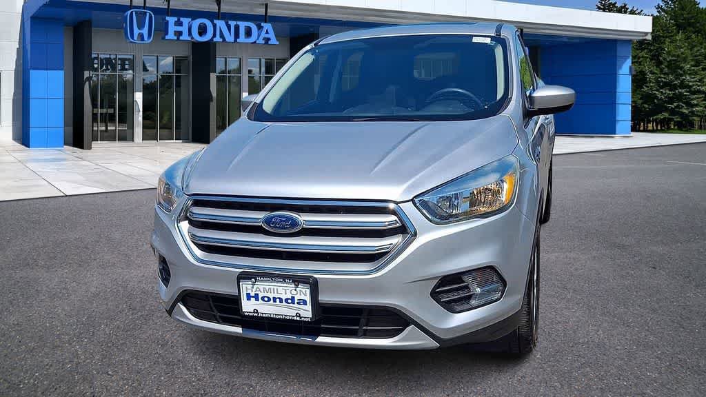 Used 2017 Ford Escape SE AWD/4WD image 3