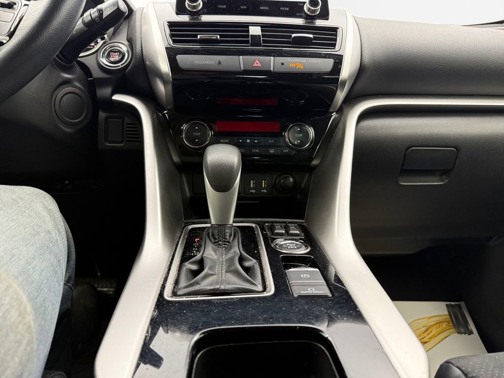 Used 2023 Mitsubishi Eclipse Cross SEL image 22