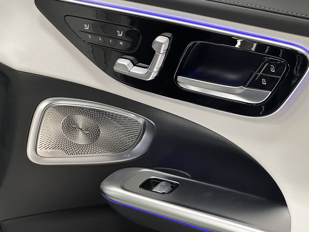 New 2026 Mercedes-Benz C 300 Sedan image 16