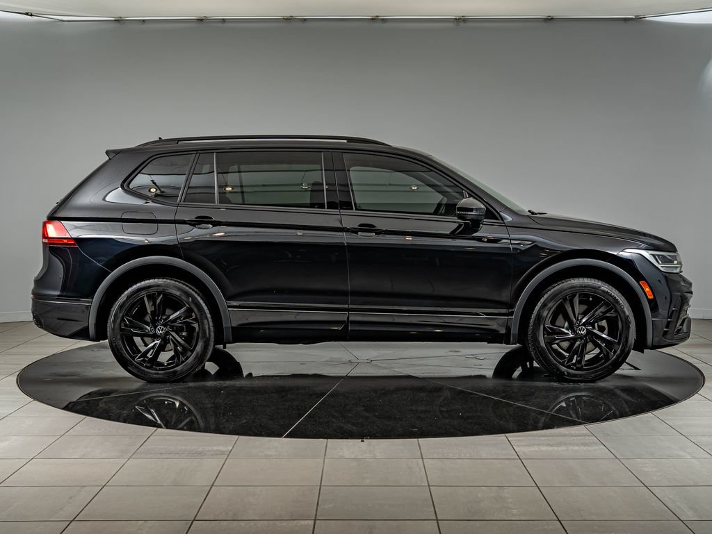 Used 2023 Volkswagen Tiguan SE R-Line FWD image 4
