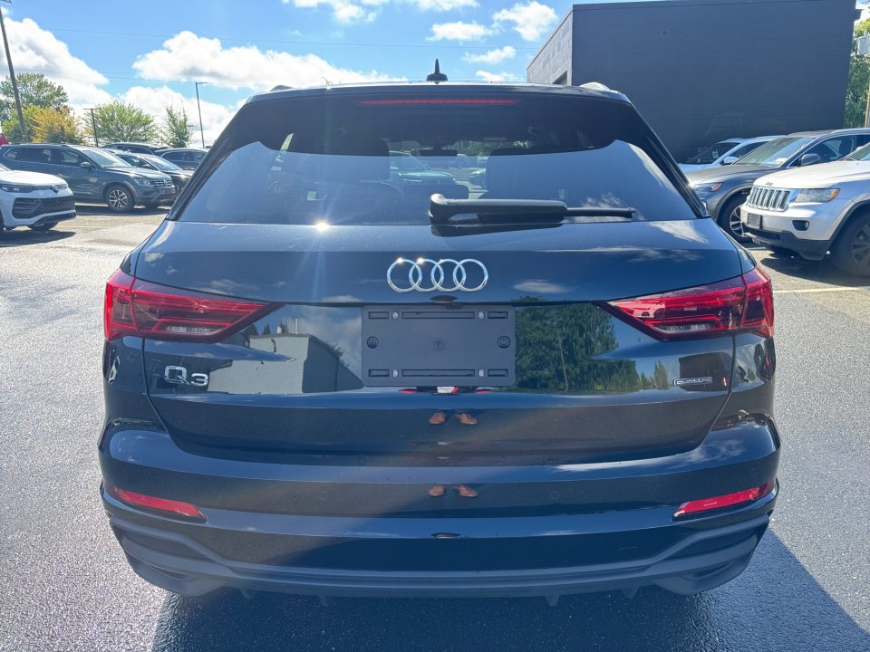 Certified 2025 Audi Q3 2.0T Premium w/ Convenience Package AWD/4WD image 14