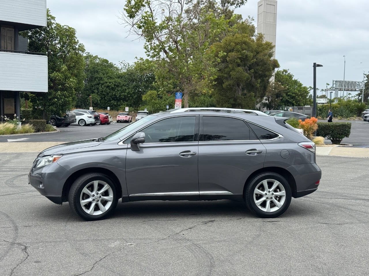 Used 2012 Lexus RX 350 FWD w/ Premium Pkg image 3