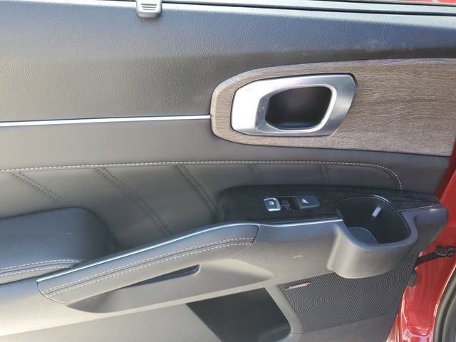 Certified 2023 Kia Sorento SX Prestige AWD/4WD image 10