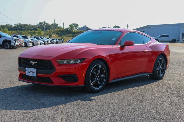 Used 2024 Ford Mustang Premium image 6