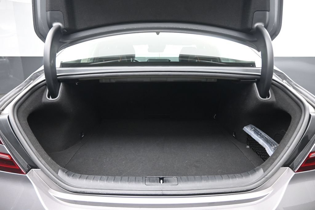 Used 2025 Genesis G70 2.5T AWD/4WD image 27