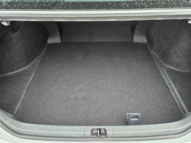 Used 2025 Toyota Camry LE FWD image 11