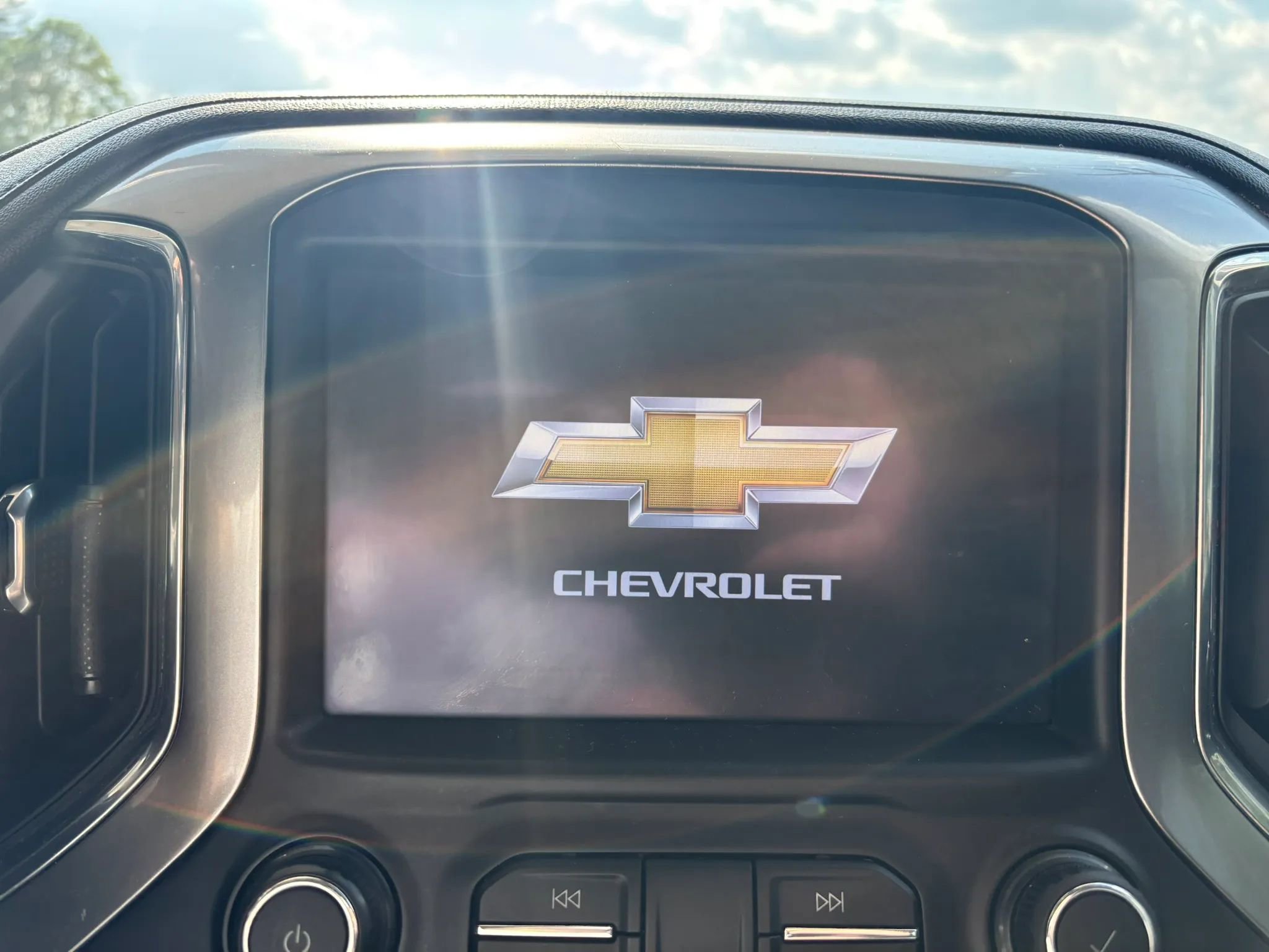 Used 2020 Chevrolet Silverado 1500 RST AWD/4WD image 23