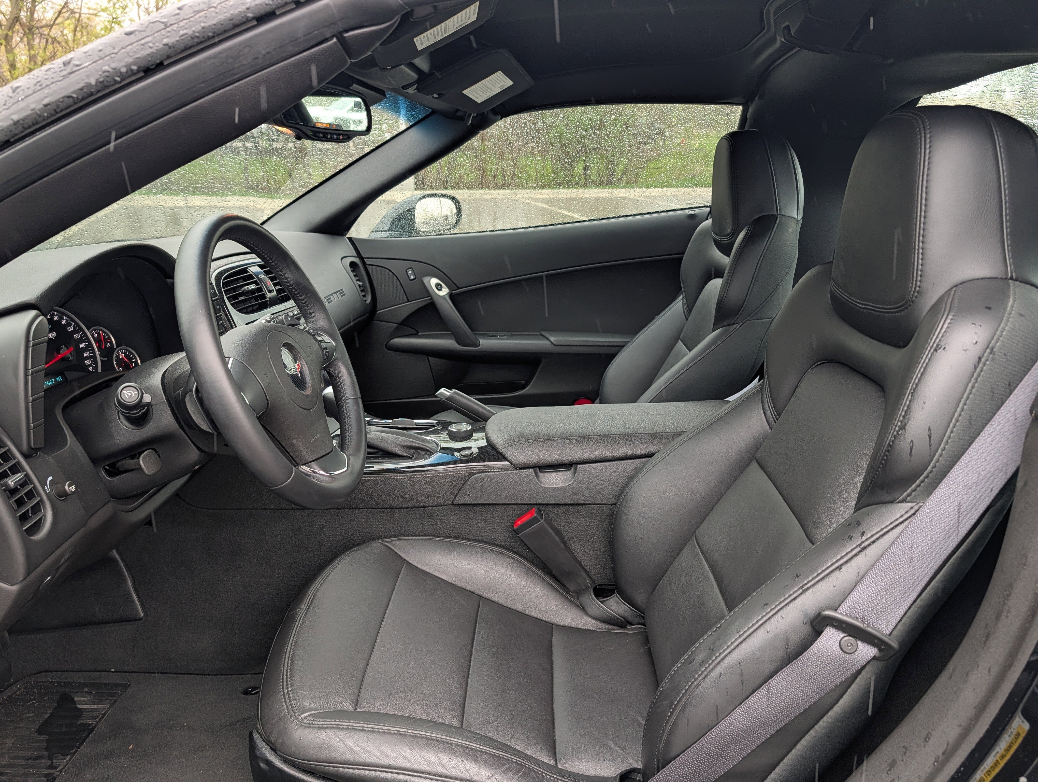 Used 2013 Chevrolet Corvette Coupe RWD image 9