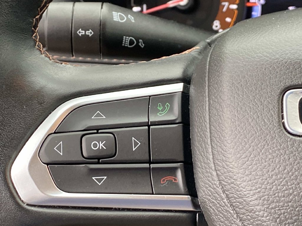 Certified 2022 Jeep Compass Limited AWD/4WD image 16