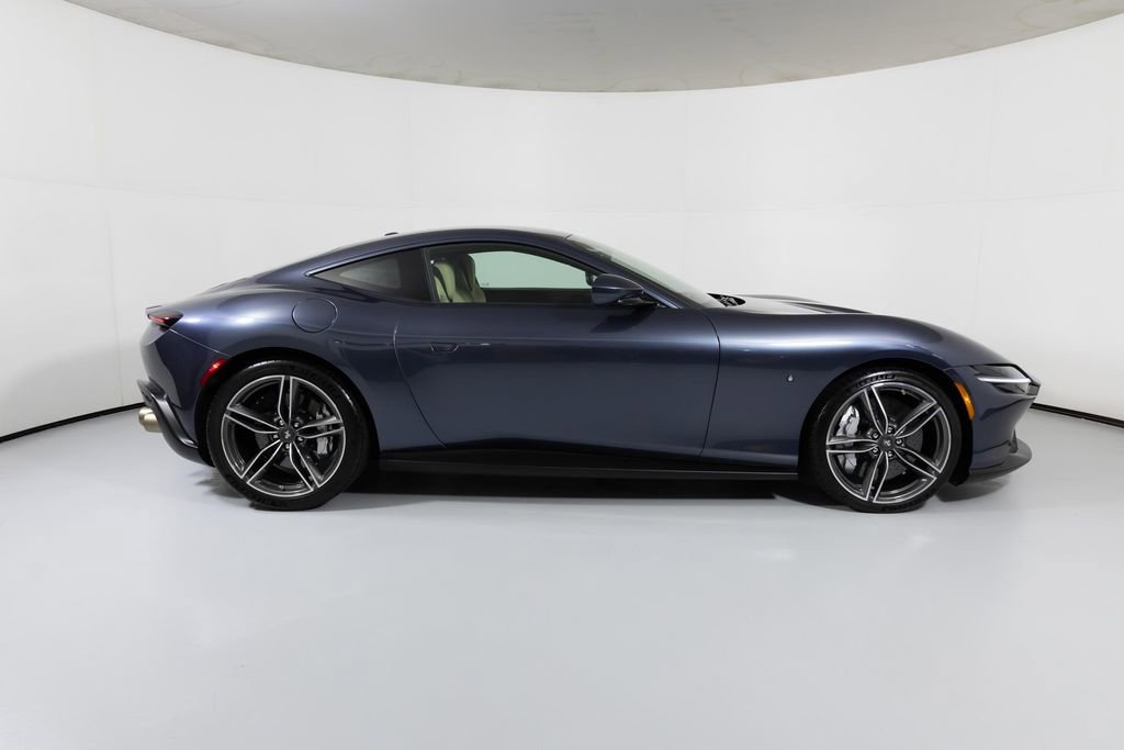 Used 2021 Ferrari Roma image 19