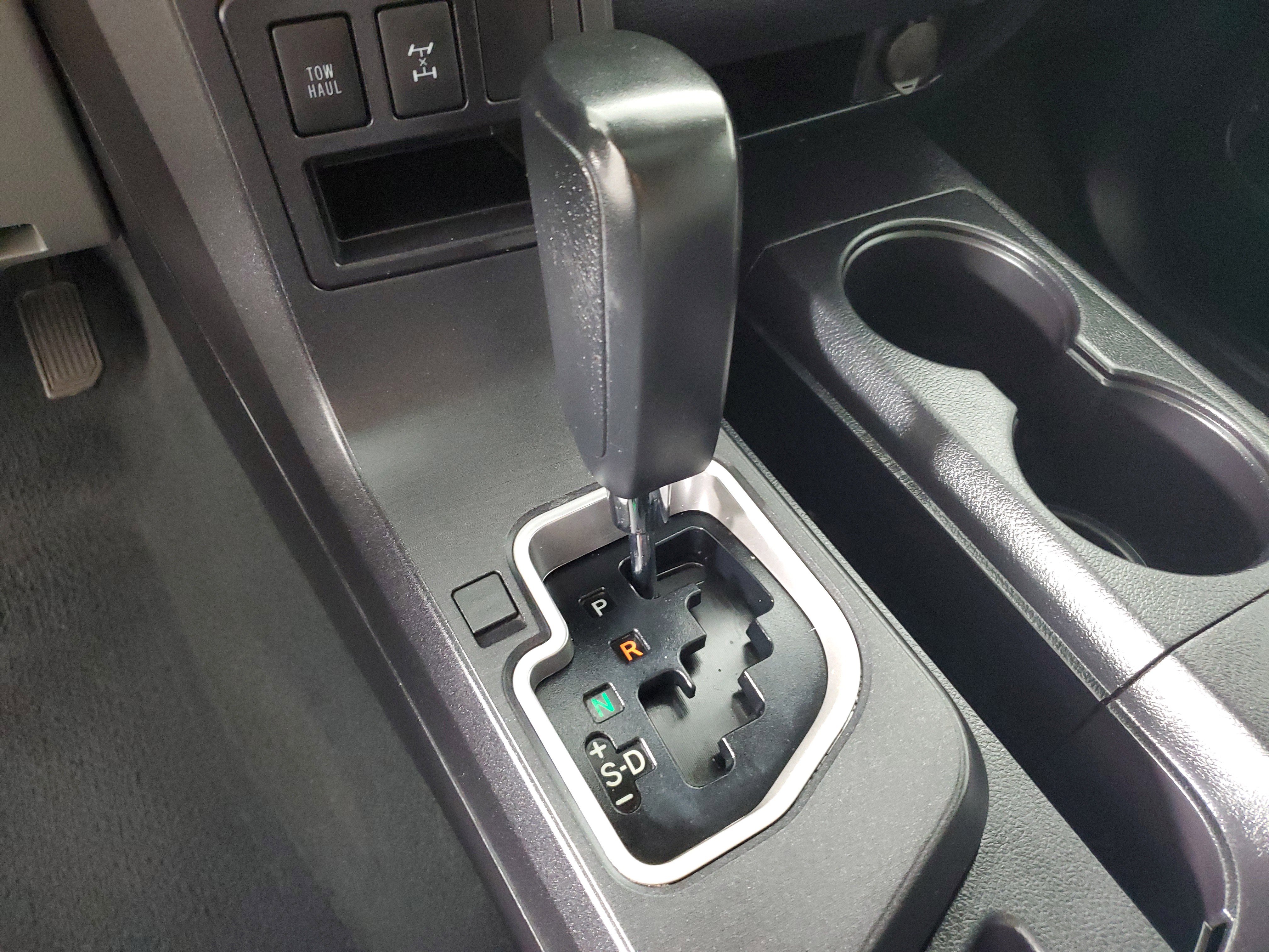 Used 2019 Toyota Sequoia SR5 AWD/4WD image 20