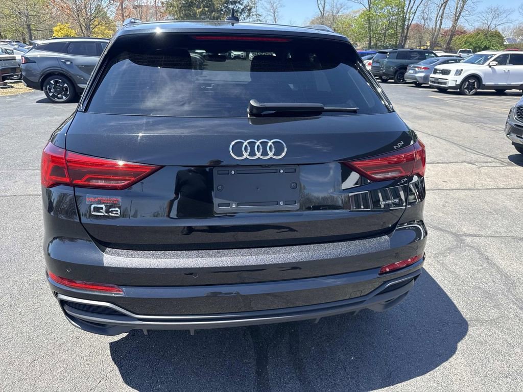 Used 2025 Audi Q3 2.0T Premium AWD/4WD image 4