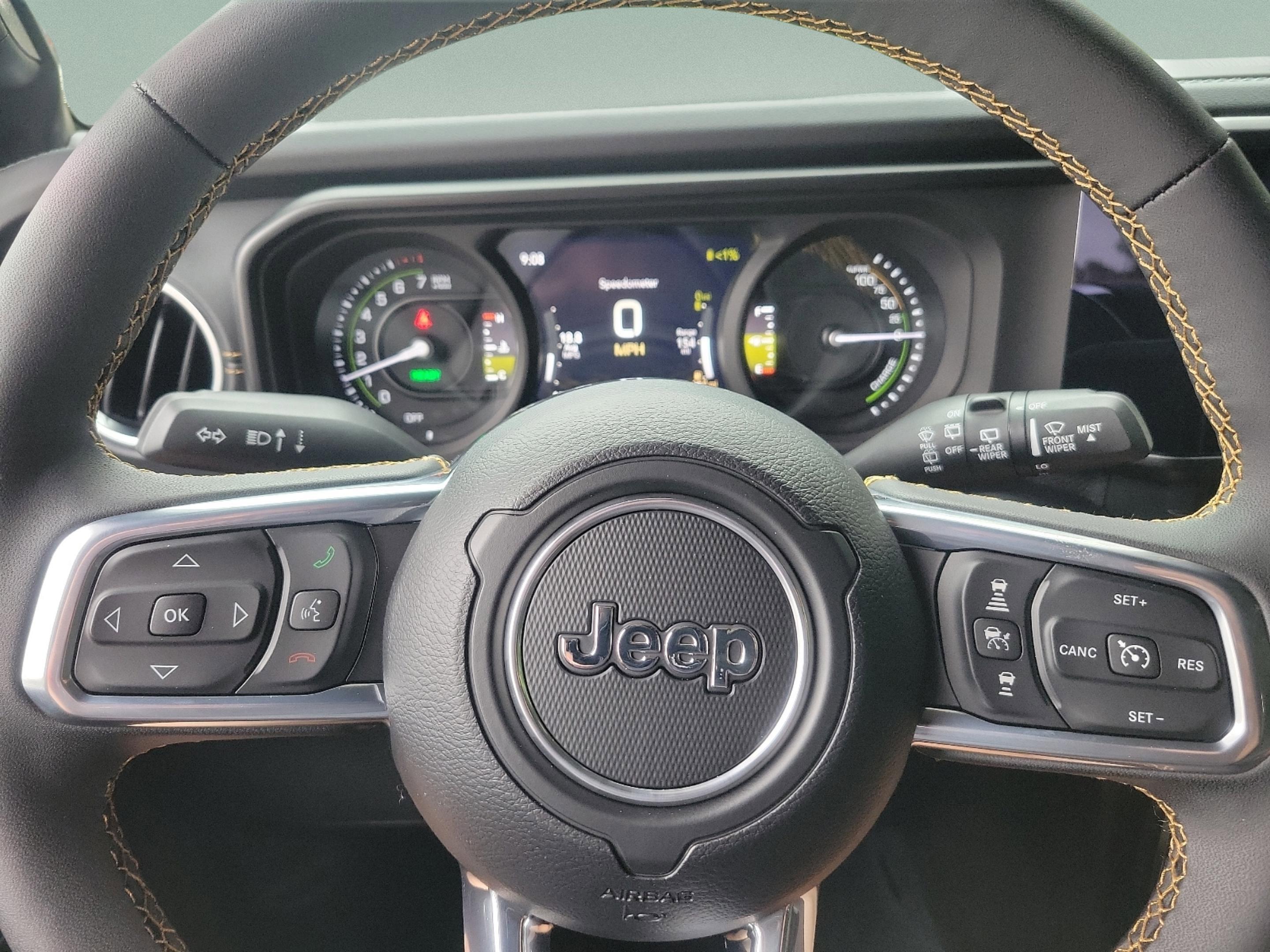 New 2024 Jeep Wrangler Sahara w/ Technology Group AWD/4WD image 12