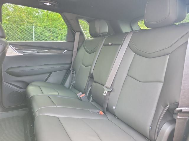 New 2026 Cadillac XT5 Sportv w/ LPO, Floor Liner Package AWD/4WD image 27