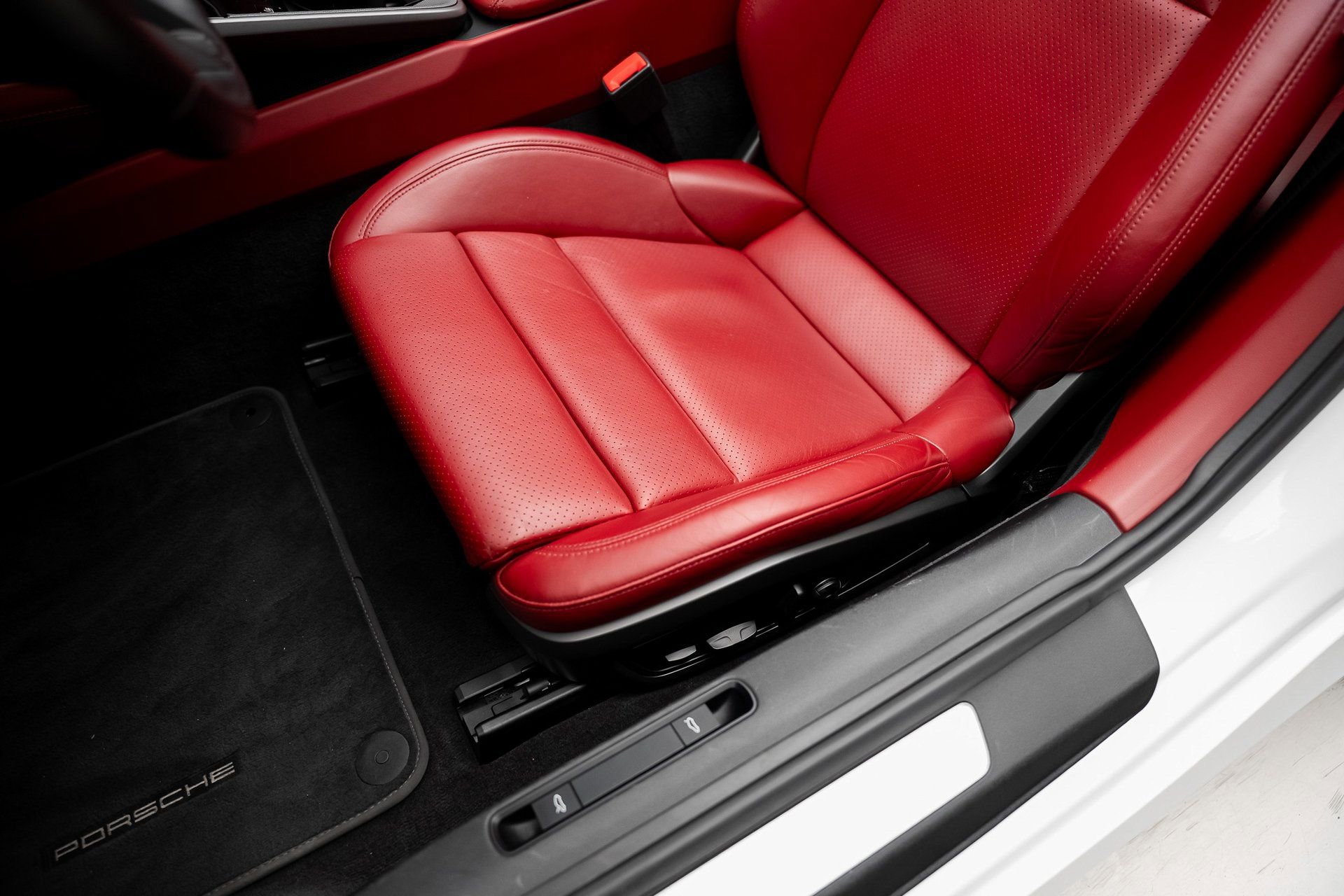 Used 2020 Porsche 911 Carrera image 63