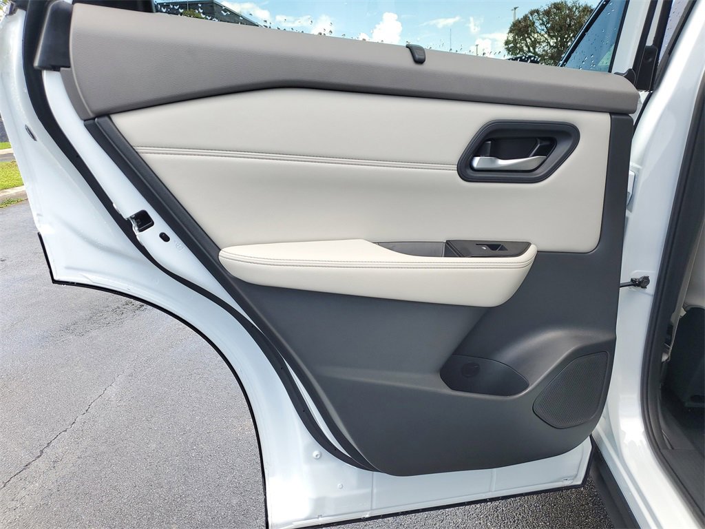 New 2026 Nissan Rogue SV image 14