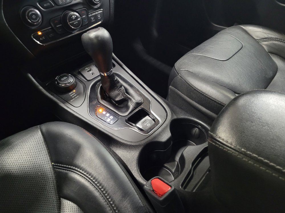 Used 2020 Jeep Cherokee Limited AWD/4WD image 26