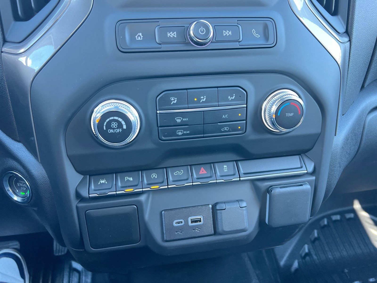 New 2026 GMC Sierra 1500 Pro w/ Pro Value Package image 17