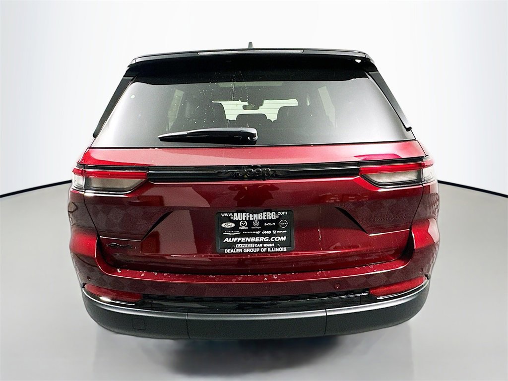 New 2025 Jeep Grand Cherokee Limited image 18