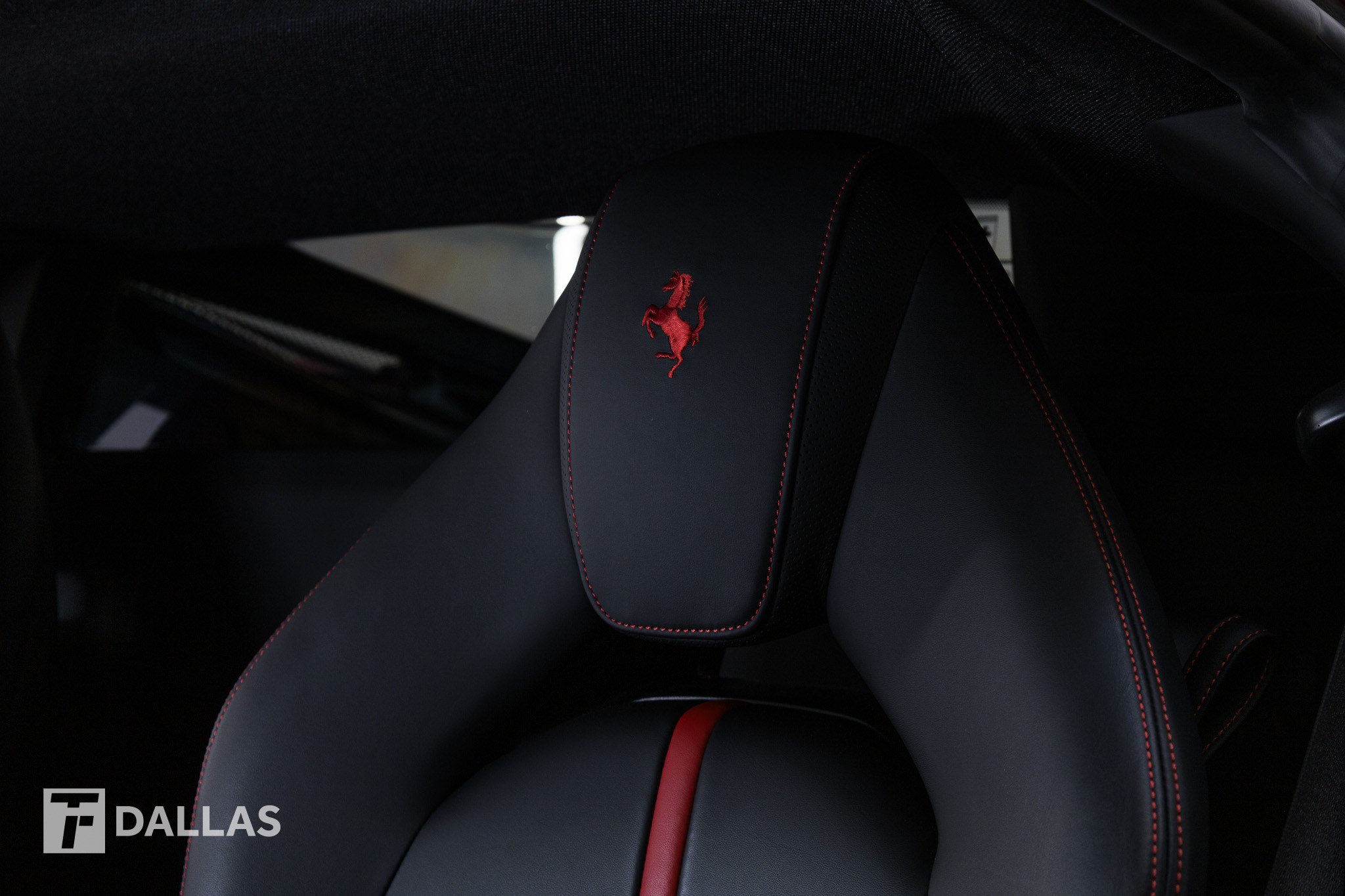 Used 2020 Ferrari F8 Tributo RWD image 23