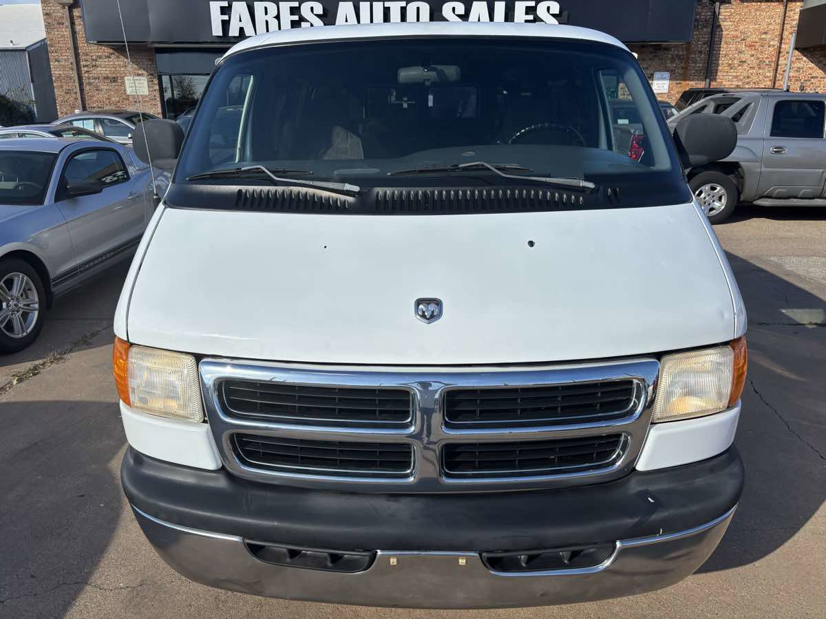 Used 2000 Dodge B3500 image 7