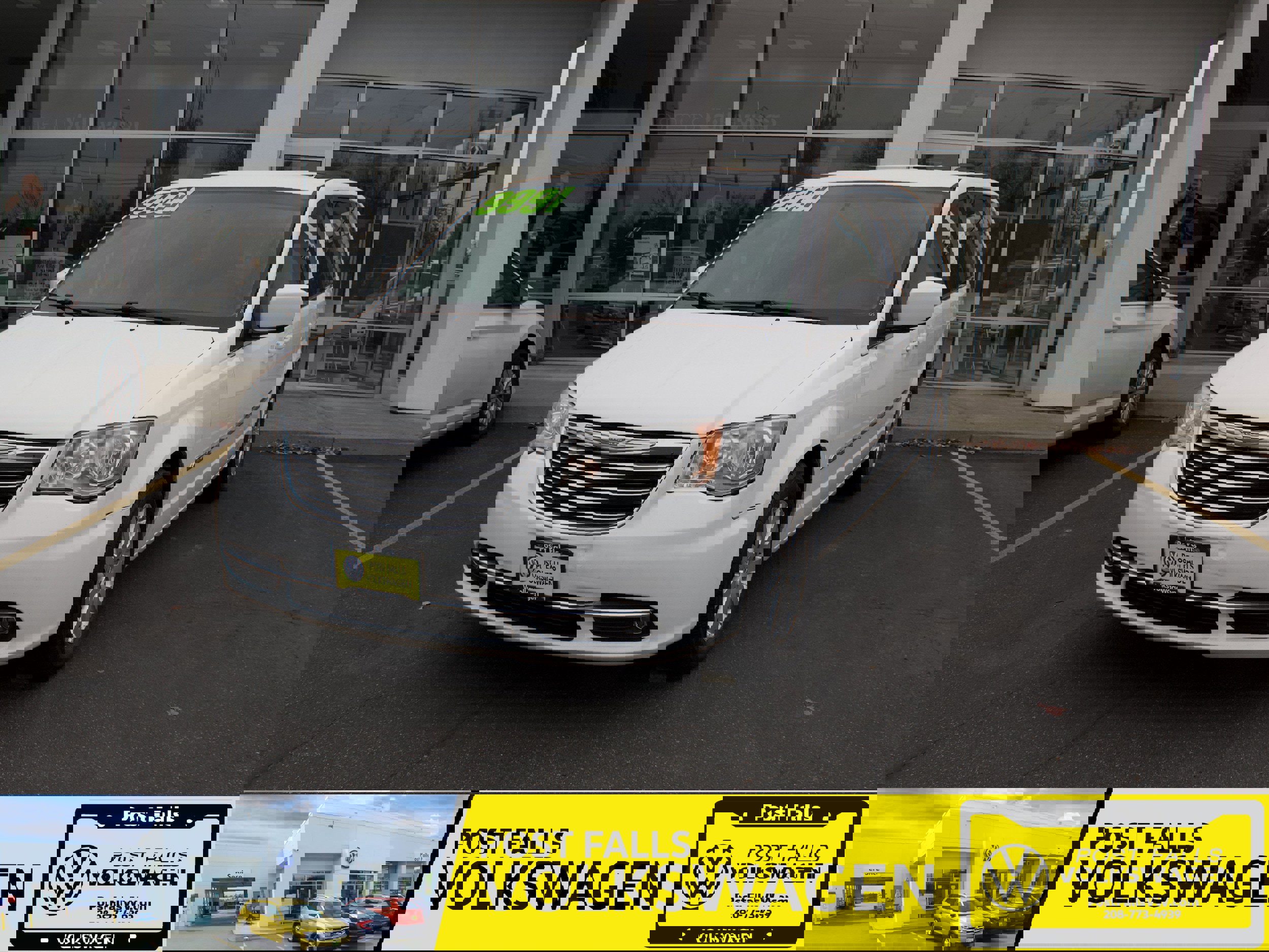 Used 2015 Chrysler Town & Country Touring