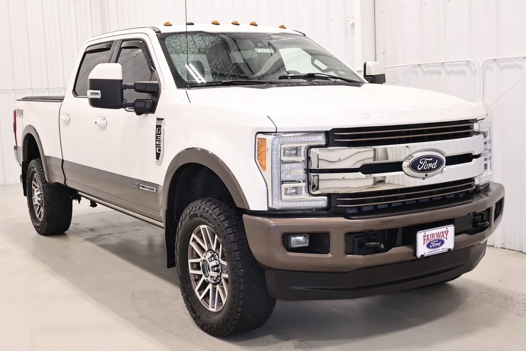 Certified 2017 Ford F350 4x4 Crew Cab Super Duty image 4