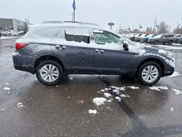 Used 2017 Subaru Outback 2.5i Premium image 11