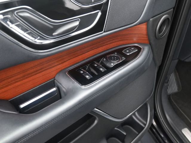 Used 2024 Lincoln Navigator L 4WD image 11