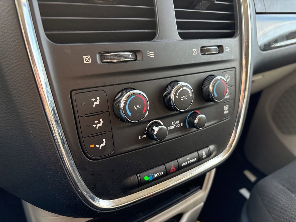 Used 2017 Dodge Grand Caravan SE w/ Power Window Group image 25