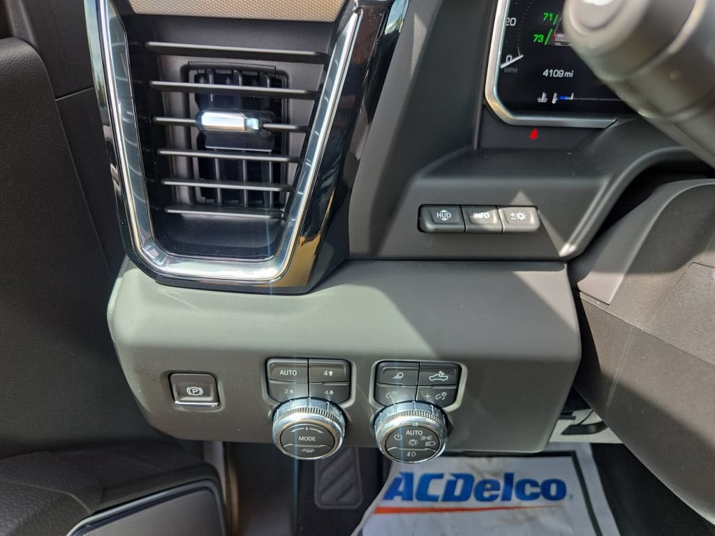 Used 2026 GMC Sierra 3500 Denali w/ Denali Reserve Package AWD/4WD image 24