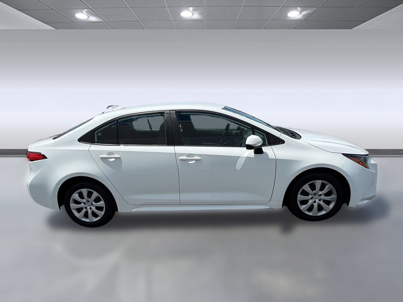 Used 2023 Toyota Corolla LE FWD image 8