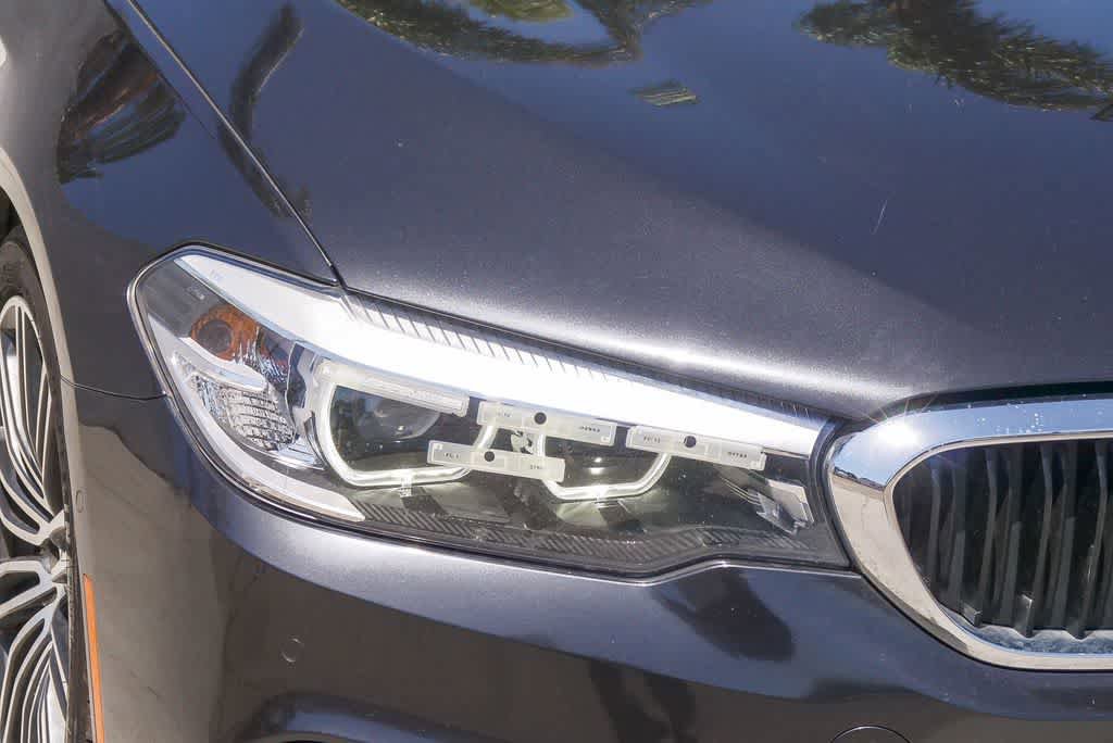 Used 2018 BMW 540i RWD image 3