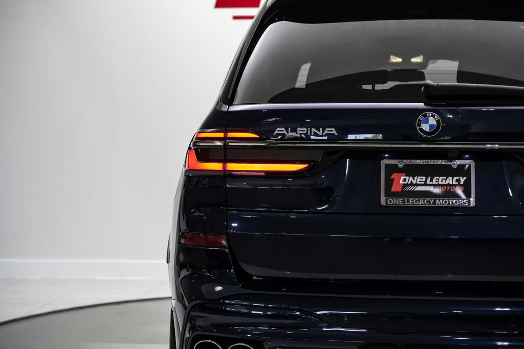 Used 2024 BMW ALPINA XB7 AWD/4WD image 47