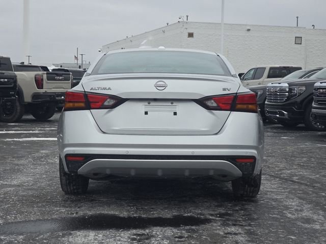Used 2024 Nissan Altima 2.5 SV image 14