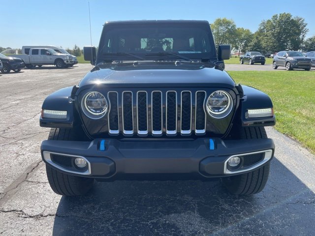 Used 2022 Jeep Wrangler Unlimited Sahara w/ Cold Weather Group image 6