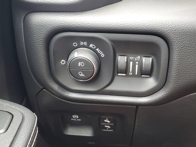 New 2026 RAM 1500 Laramie w/ Sport Appearance Package AWD/4WD image 19