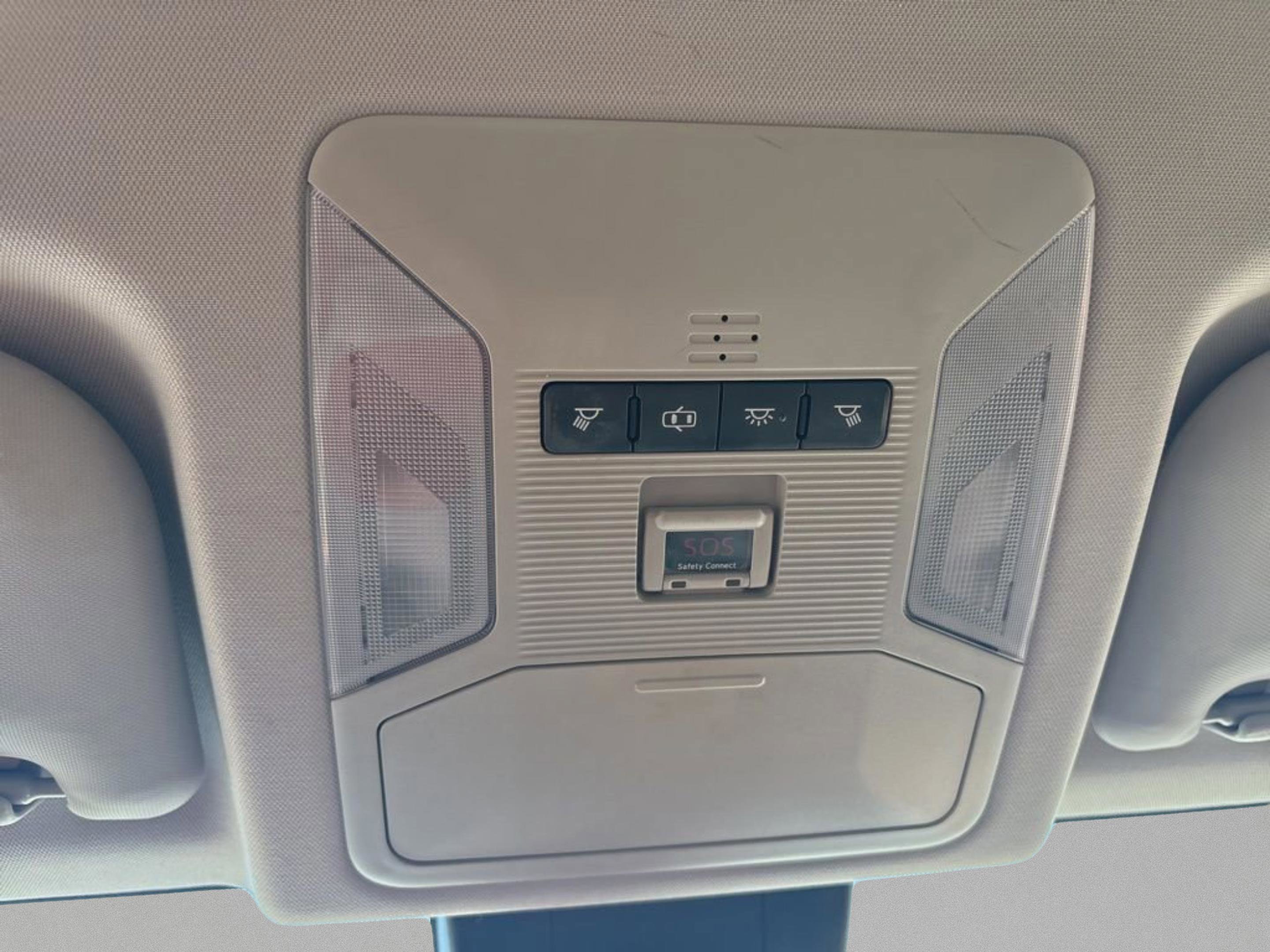 Used 2019 Toyota RAV4 LE FWD image 20