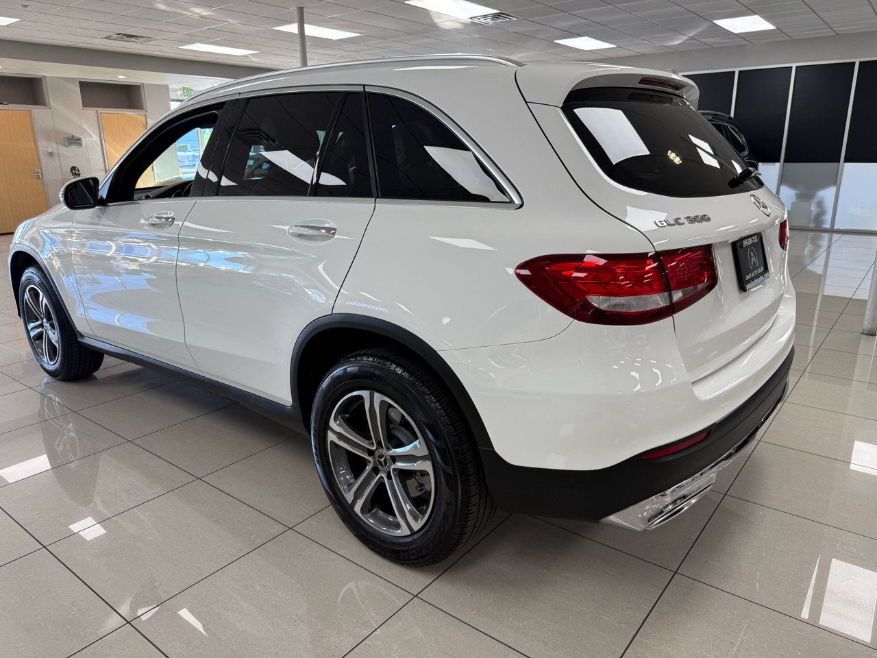 Used 2018 Mercedes-Benz GLC 300 GLC300 4MATIC image 6