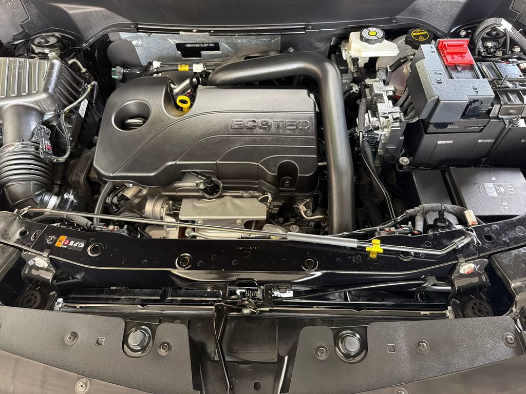 Used 2025 Chevrolet Equinox ACTIV FWD image 38