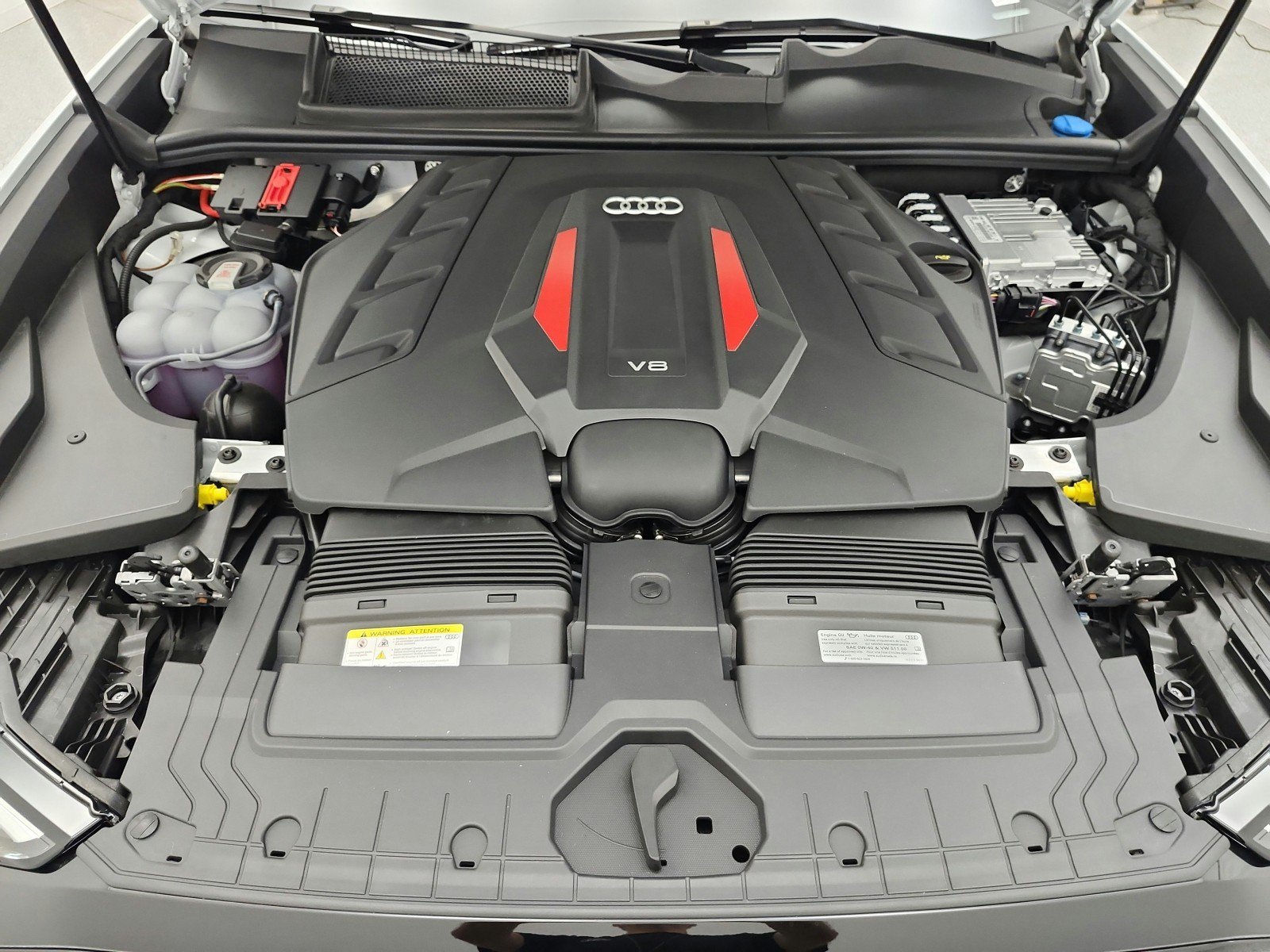 New 2026 Audi SQ8 Prestige AWD/4WD image 12
