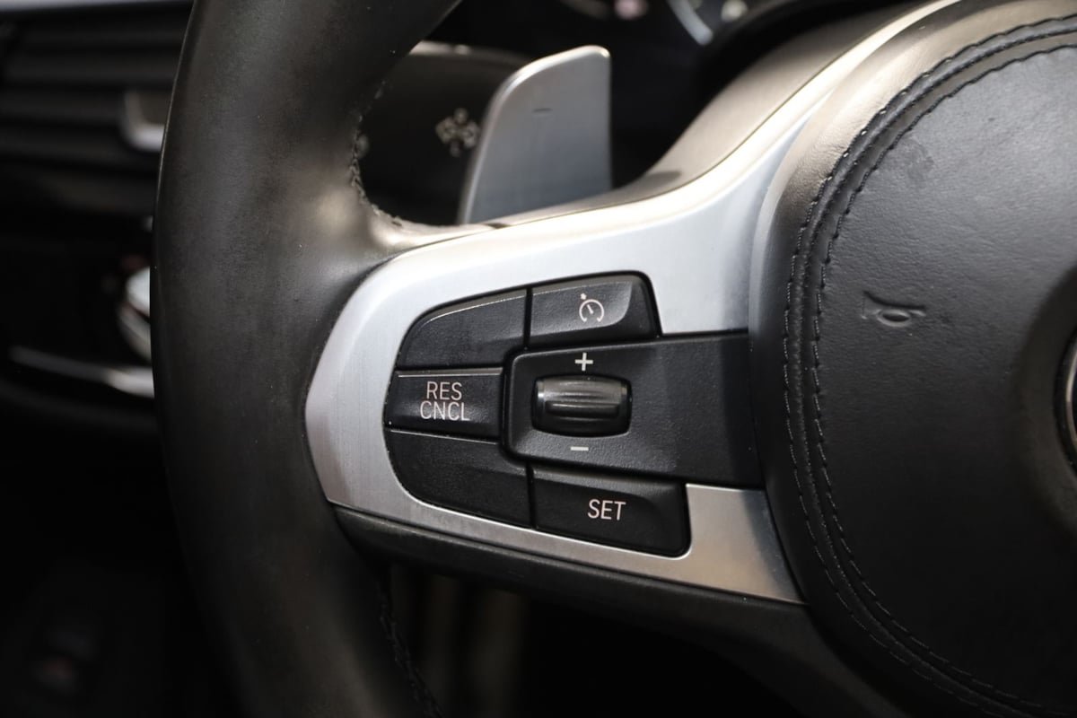 Used 2018 BMW M550i xDrive AWD/4WD image 37
