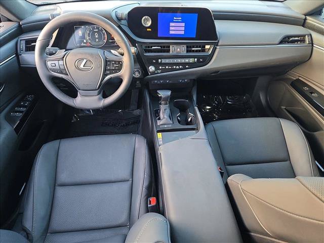 Used 2023 Lexus ES 250 w/ Premium Package AWD/4WD image 18