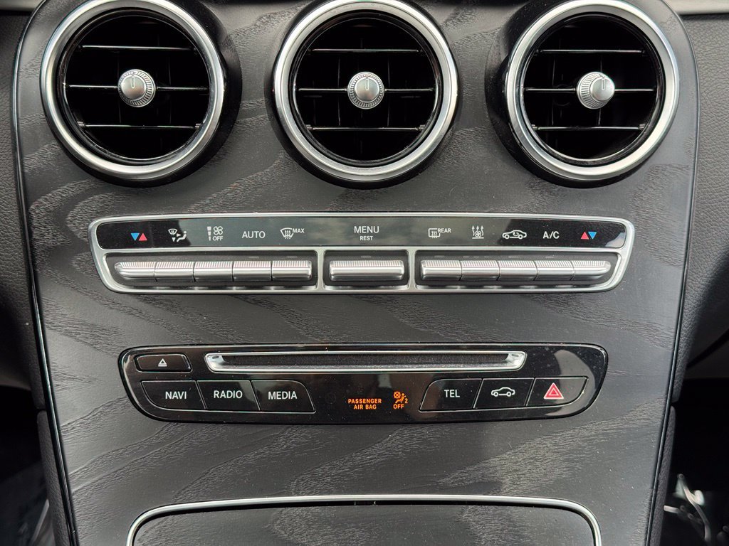 Used 2019 Mercedes-Benz GLC 350e 4MATIC image 12