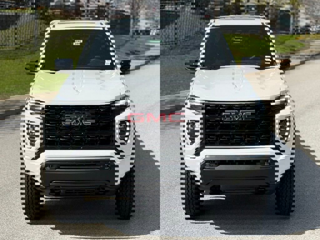 New 2026 GMC Canyon Elevation w/ Convenience Package image 9