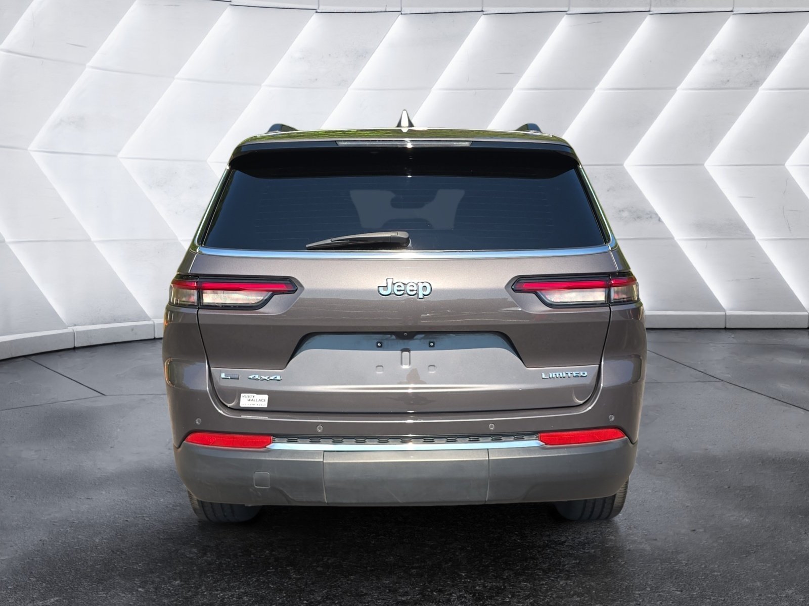 Used 2021 Jeep Grand Cherokee L Limited AWD/4WD image 4